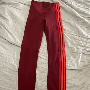 Lululemon single side striped pant